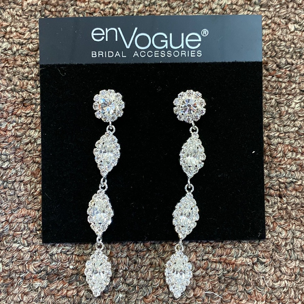 Dangling earrings